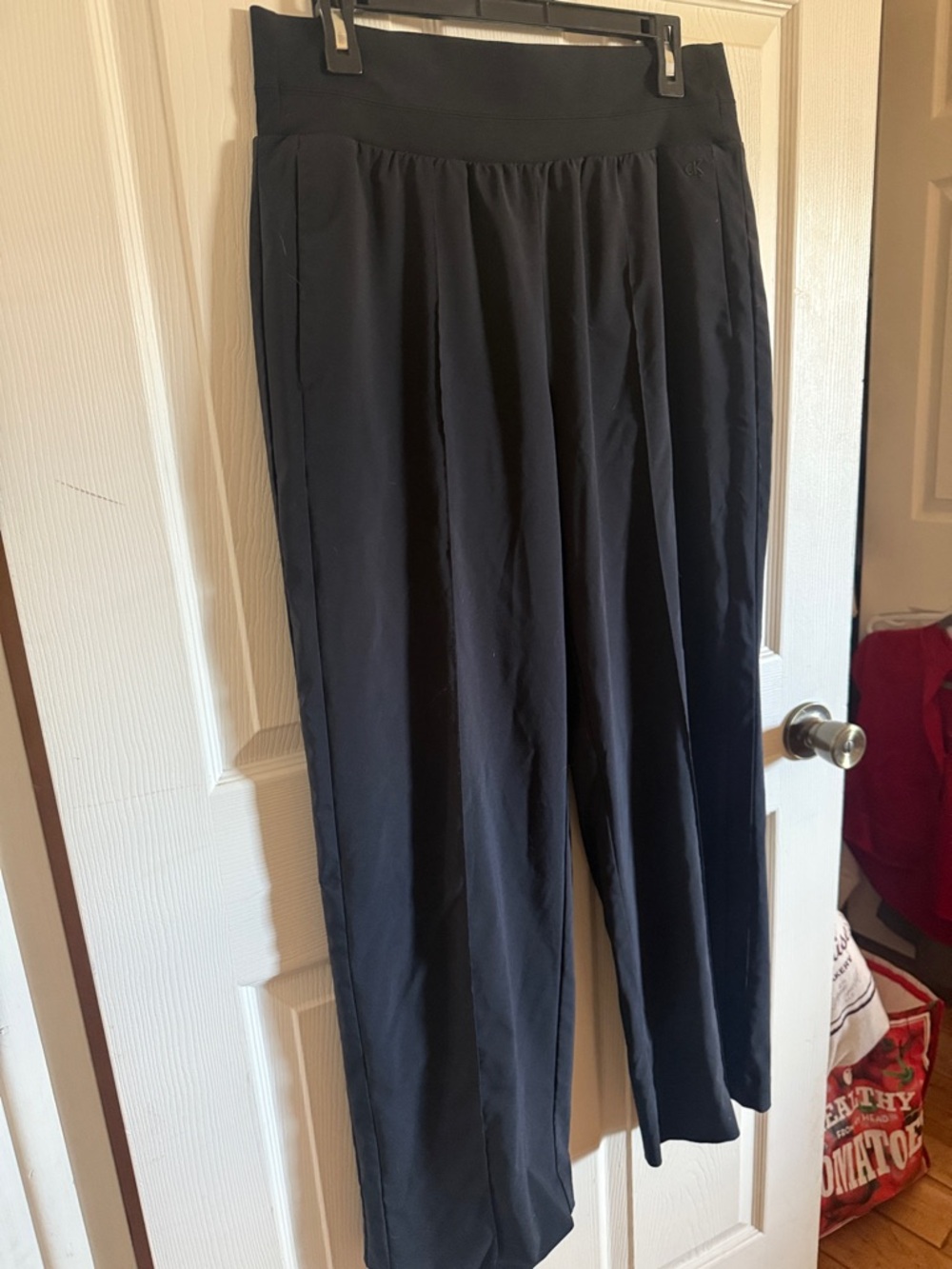 Calvin Klein lightweight Relaxed Straight Pants